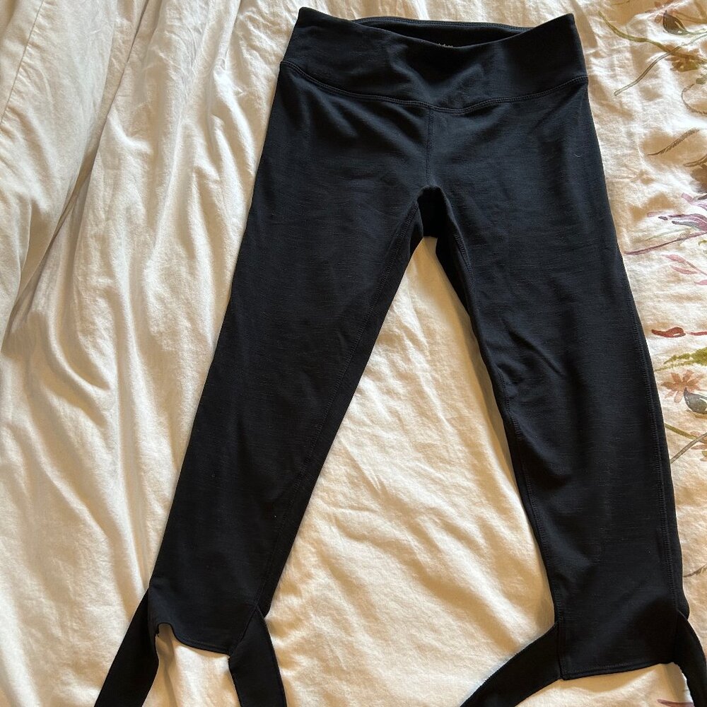 Manduka Flux tight wrap around leggings